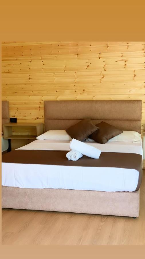 Bujtina Tradicionale Hotel Lepushe Bagian luar foto