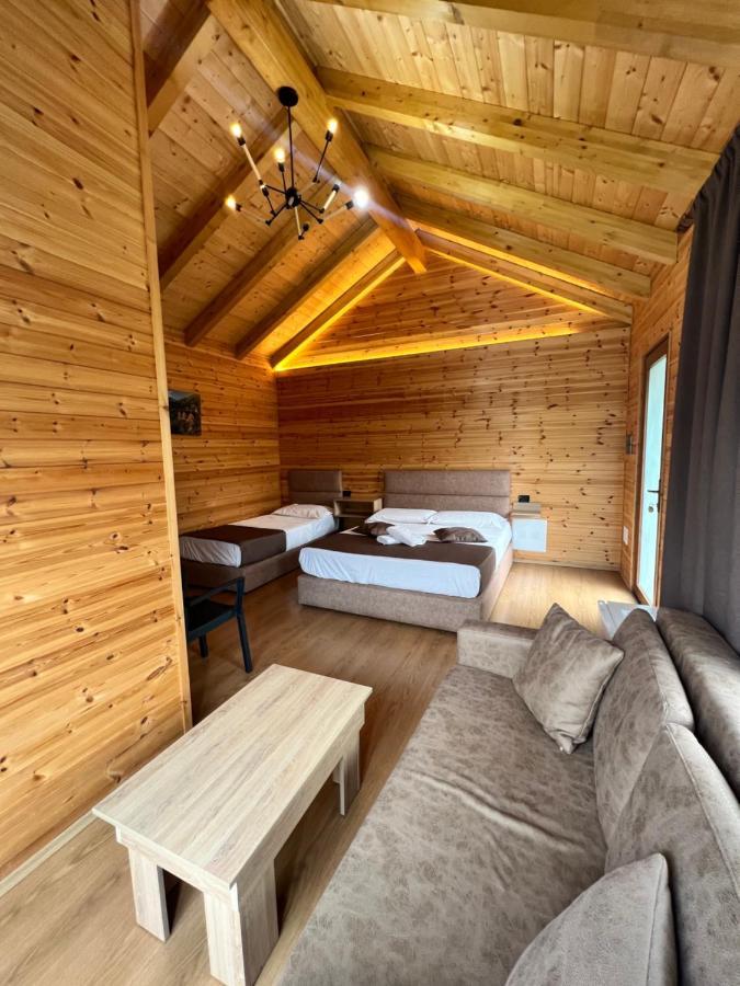 Bujtina Tradicionale Hotel Lepushe Bagian luar foto